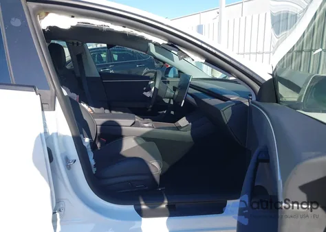 2025 Tesla Model 3 Performance from USA, damaged, VIN 5YJ3E1ET4SF028427